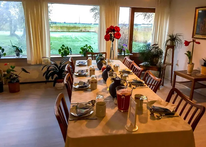 Shalom Frühstückspension 3*