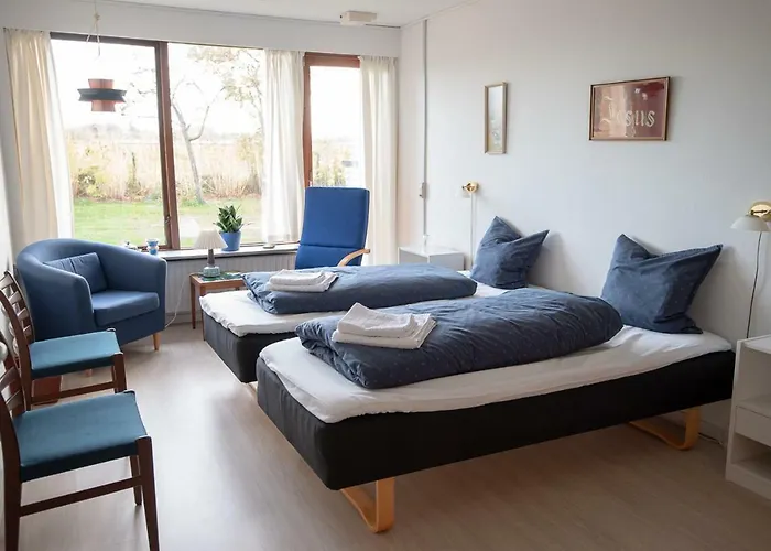 Shalom Bed & Breakfast 3*